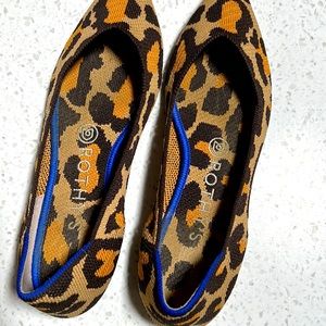 Rothys 7.5 Points Big Cat